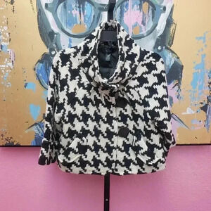 YA DA Black and White Houndstooth Crop Coat